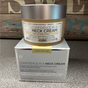 IT Cosmetics Confidence Neck Cream - Gold and White
